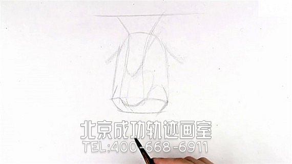 素描鼻子畫法步驟圖片教程