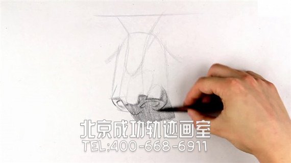 素描鼻子畫法步驟圖片教程