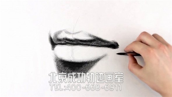 素描教程：素描人物嘴部的具體畫(huà)法步驟